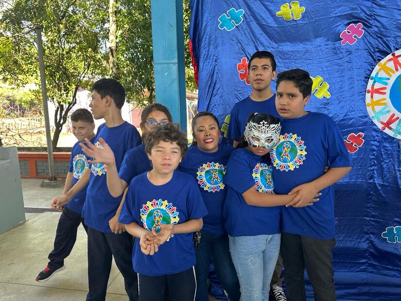 AZUL