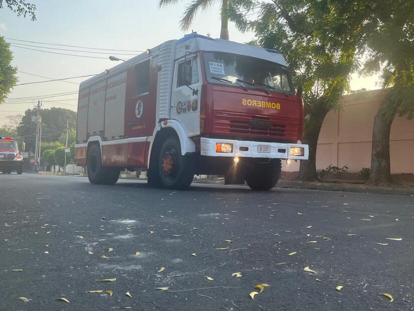 BOMBEROS