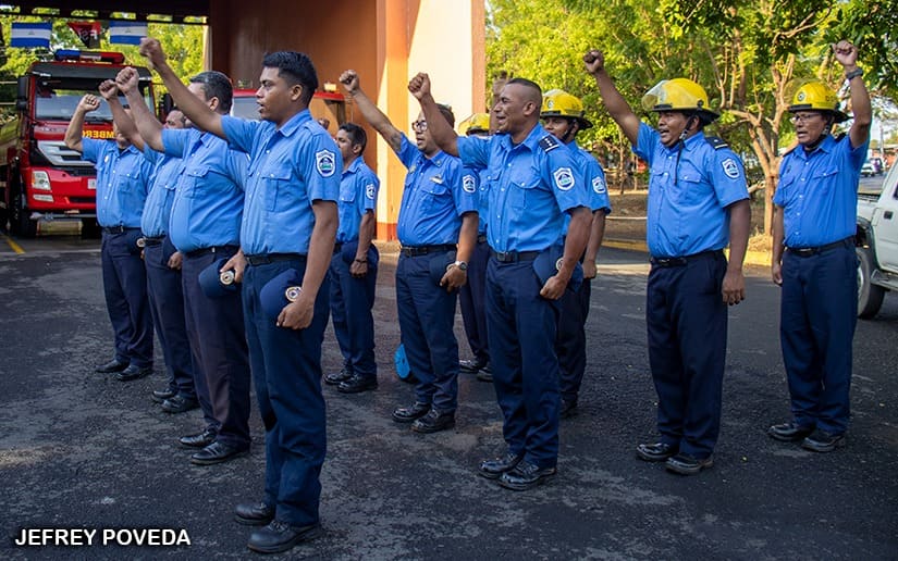 BOMBEROS