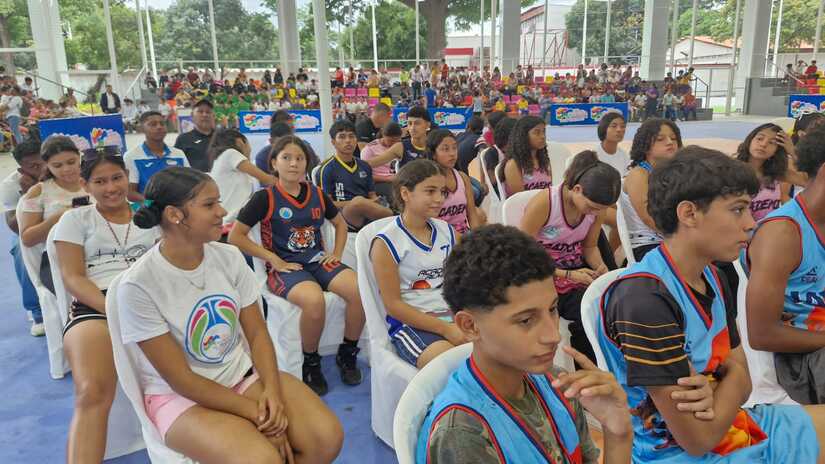 UNIFORMES