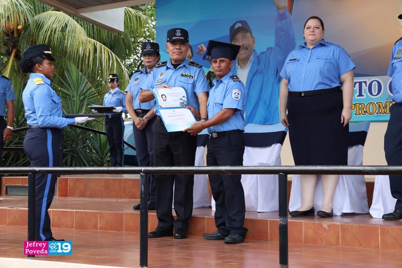 POLICIA14