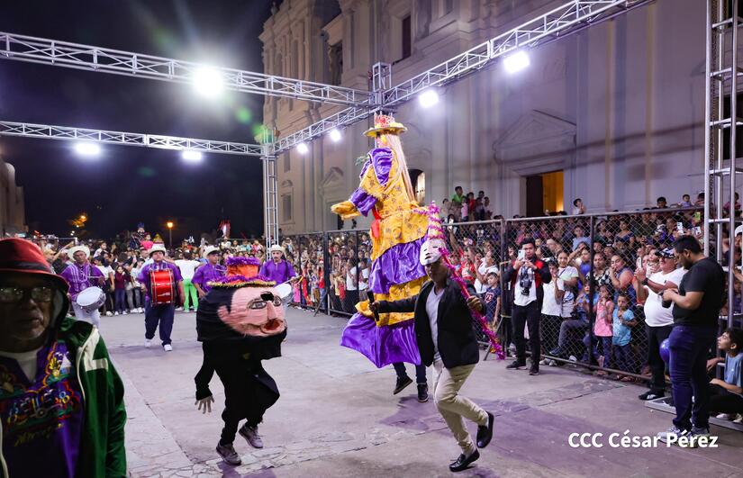 GIGANTONA-(14)