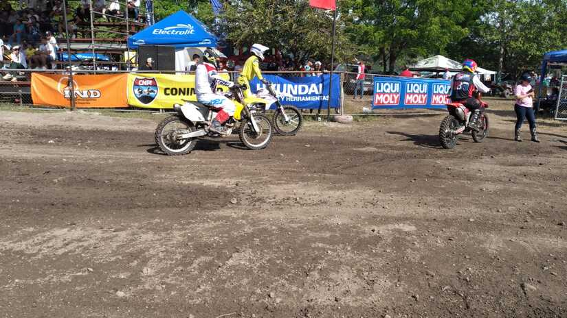 MOTO-(3)