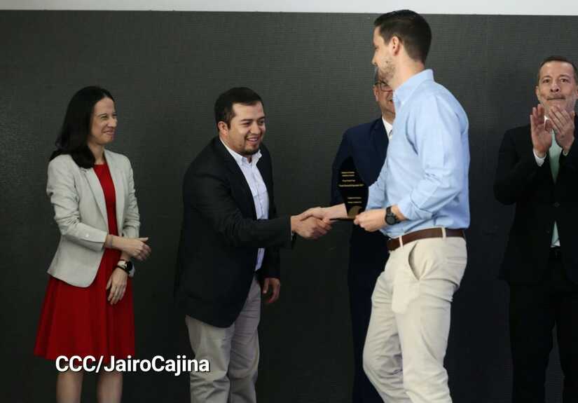 EXPORTADORES27