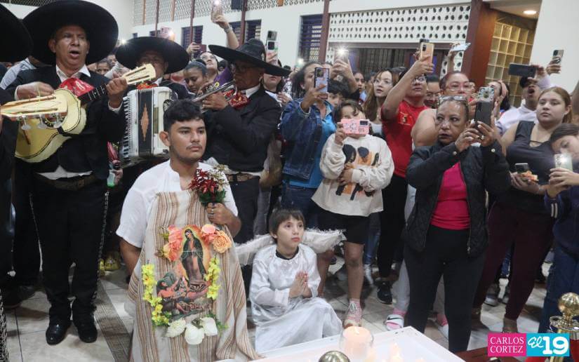 Feligreses--13