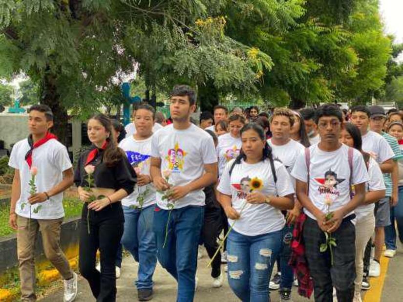 FLORES10