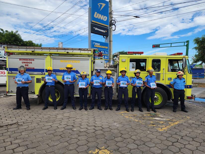 BOMBEROS8