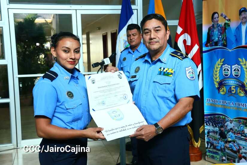 POLICIA7