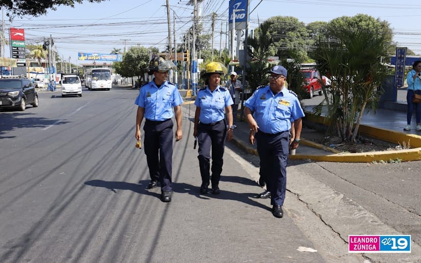 BOMBEROS