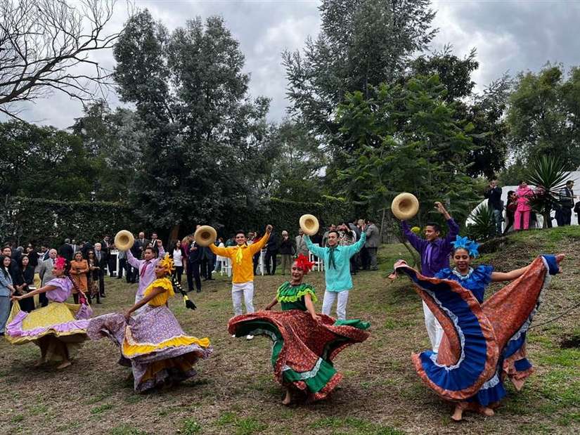 MEXICO