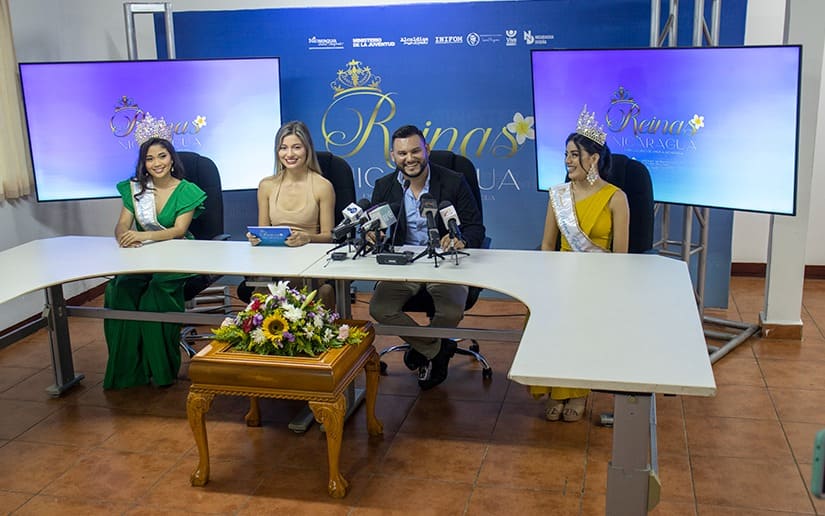 REINAS
