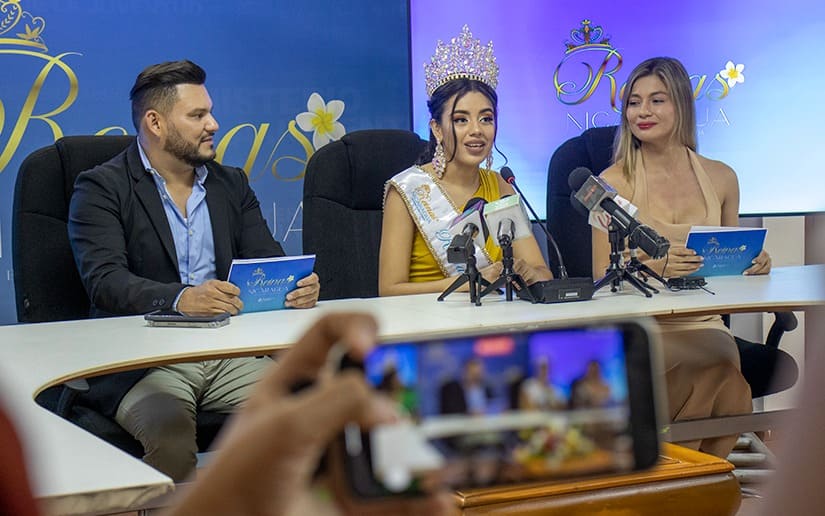 REINAS