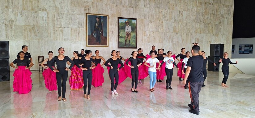 DANZA