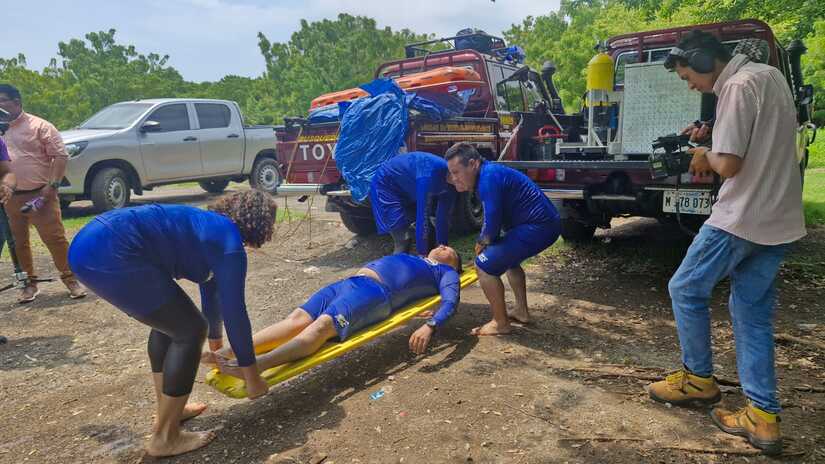BOMBEROS
