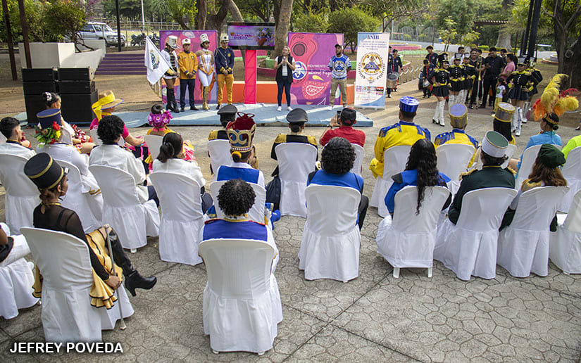 BANDAS