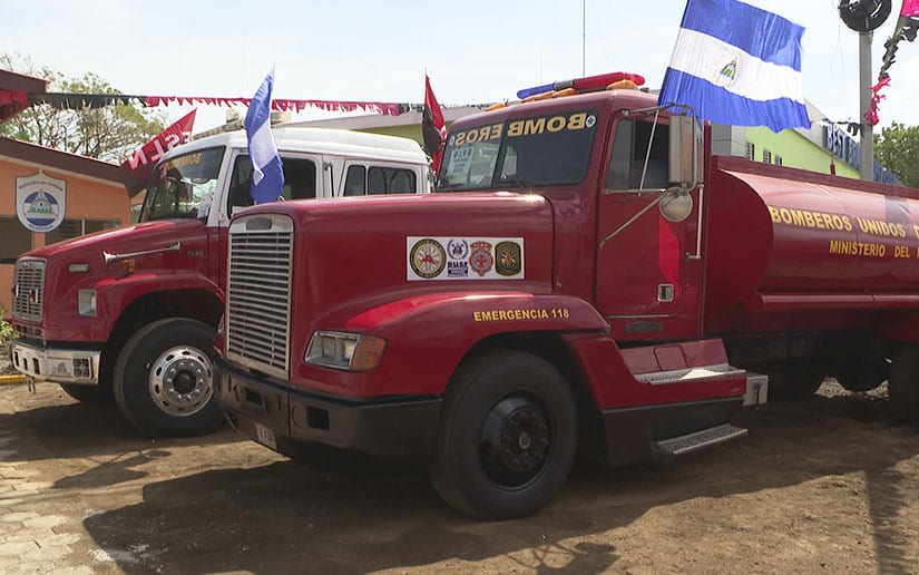 BOMBEROS