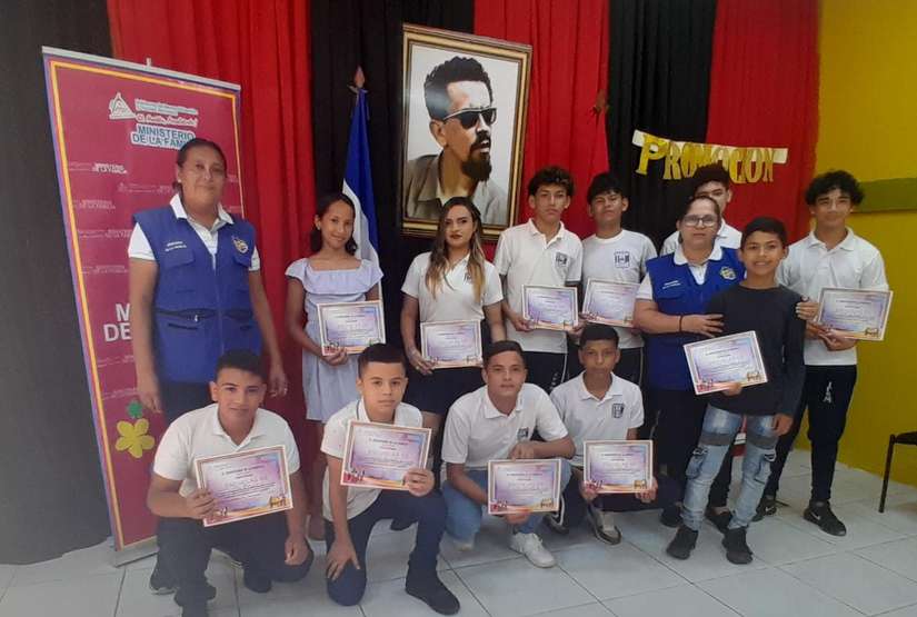FAMILIA8