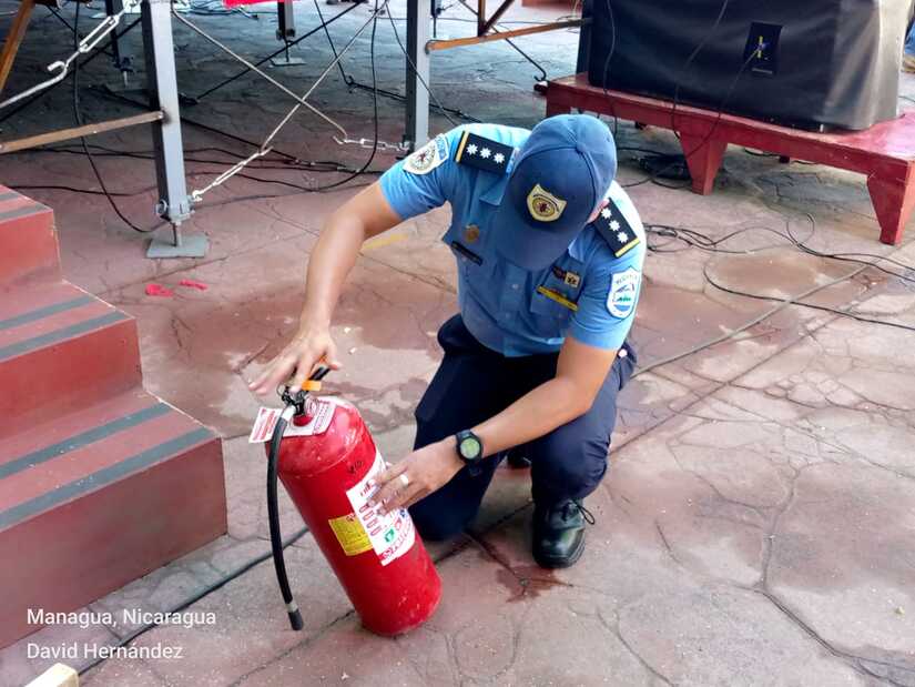 BOMBEROS9
