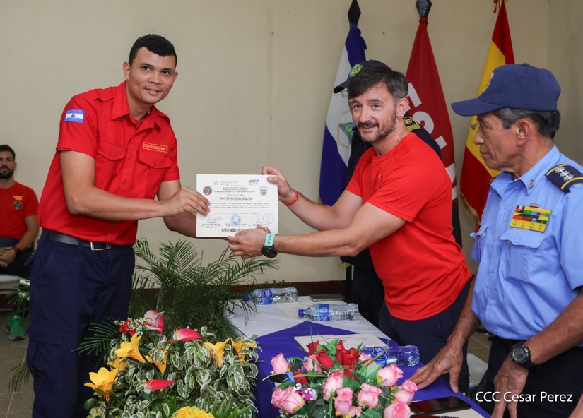BOMBEROS9