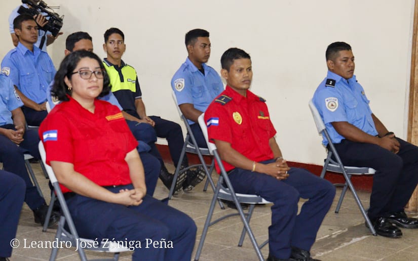 BOMBEROS8