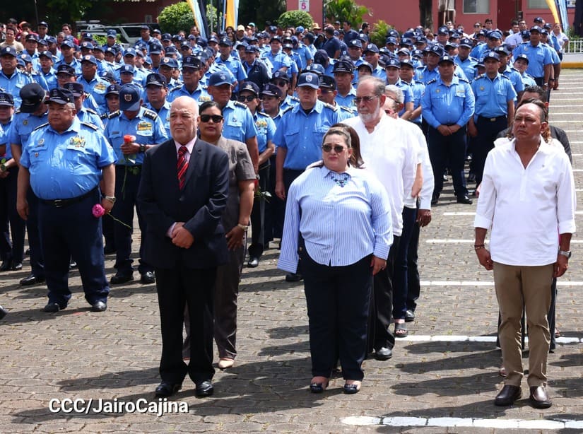 POLICIA8