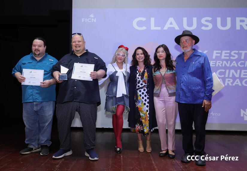 CINE-(18)