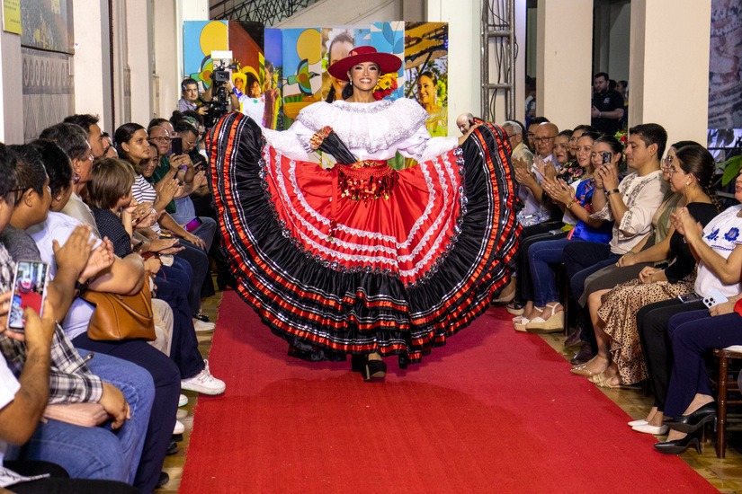 HUIPIL
