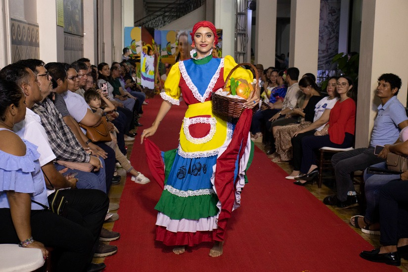 HUIPIL