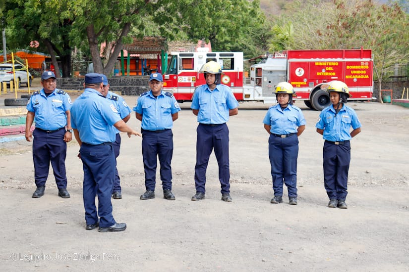 BOMBEROS13