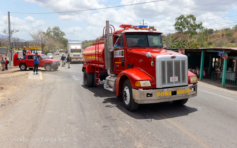 BOMBEROS12