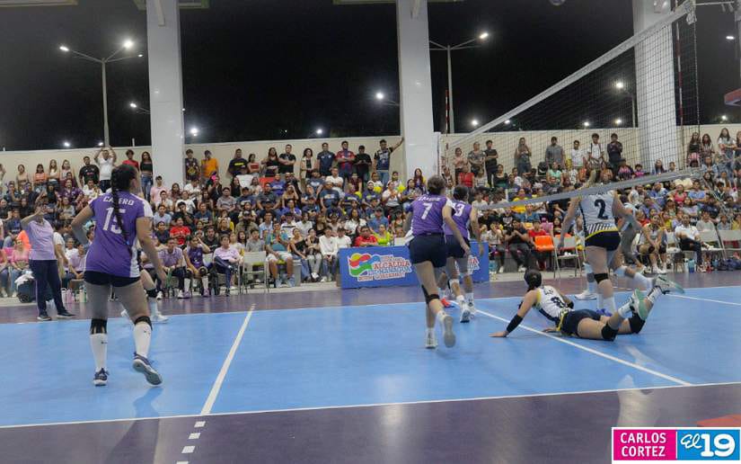 LEONAS-VS-JAGUAR--(3)