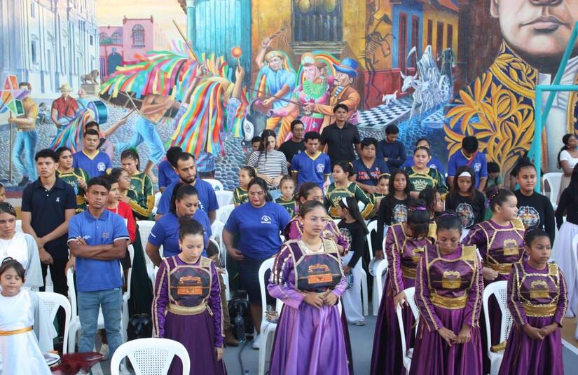 JOVENES-(4)