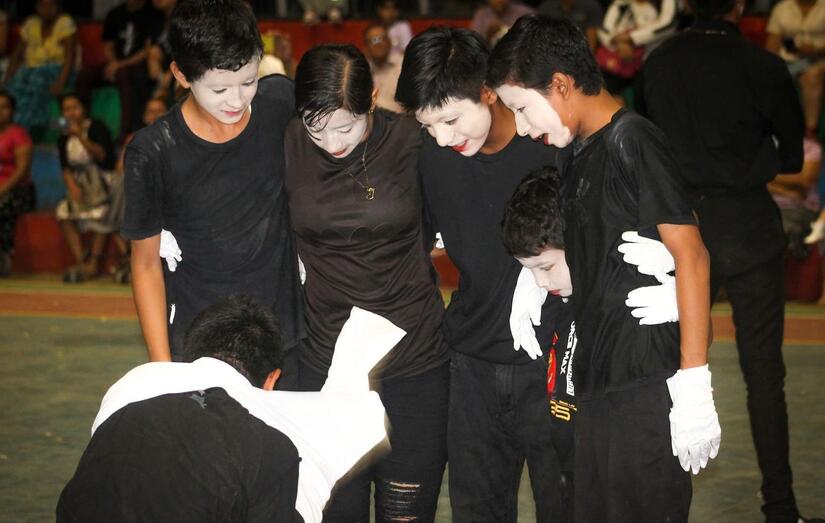JOVENES-(7)