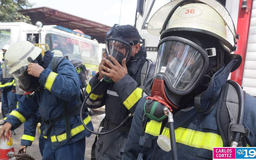 BOMBEROS11