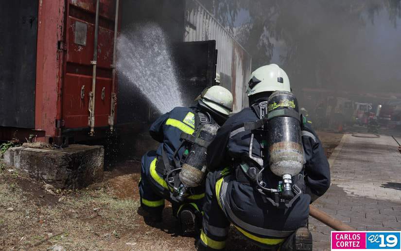 BOMBEROS13