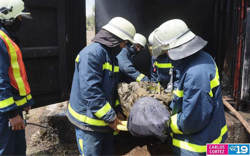 BOMBEROS15