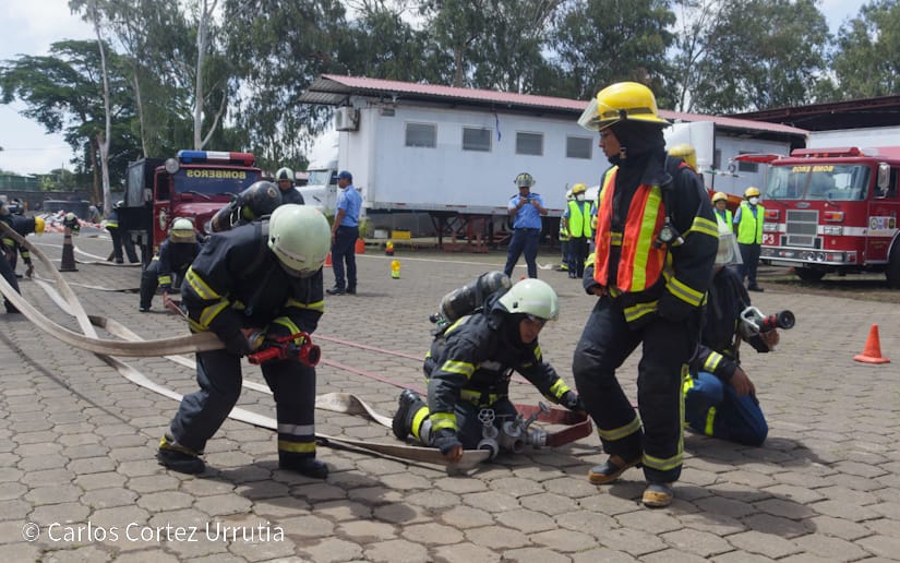 BOMBEROS-11