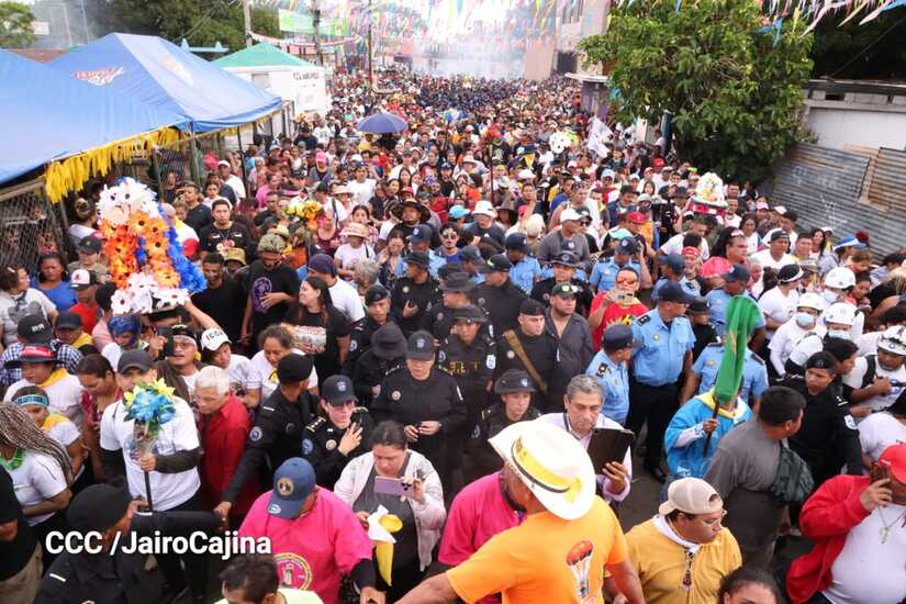 SANTO-(18)