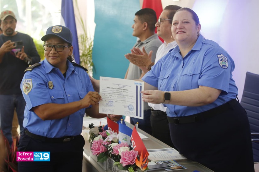 BOMBEROS17