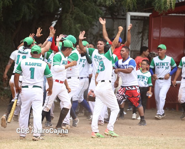 SOFTBALL3