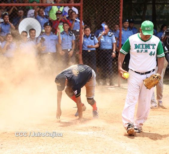 SOFTBALL9