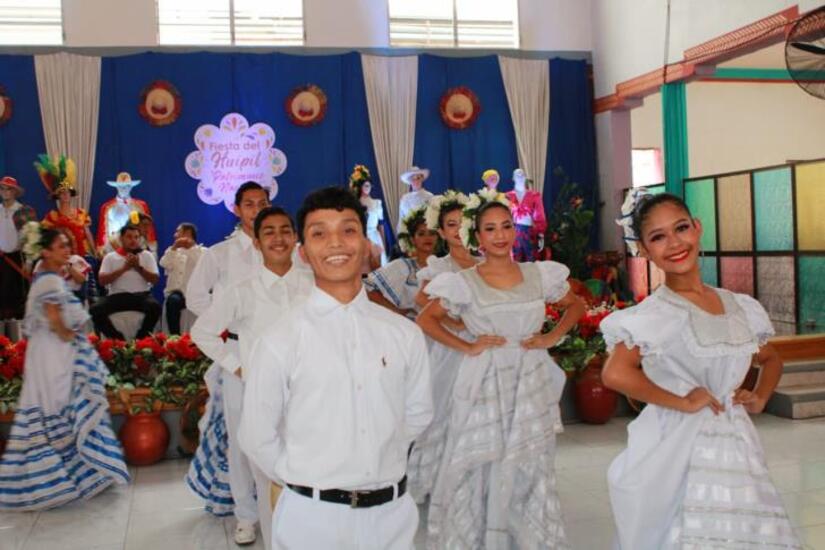 HUIPIL2