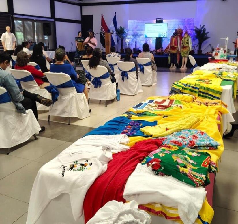 HUIPIL2