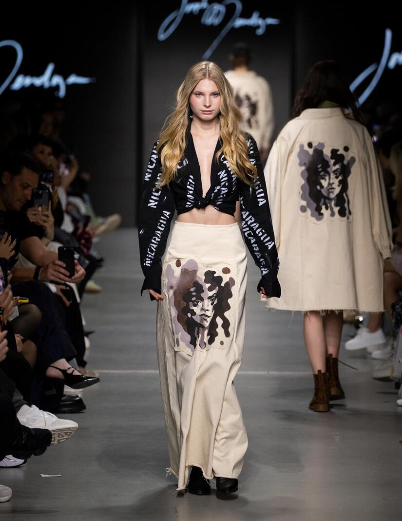 MODA9