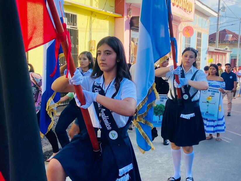 DESFILE-CARAZO--(9)