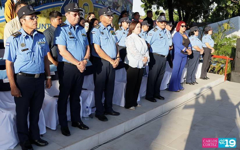 POLICIA10