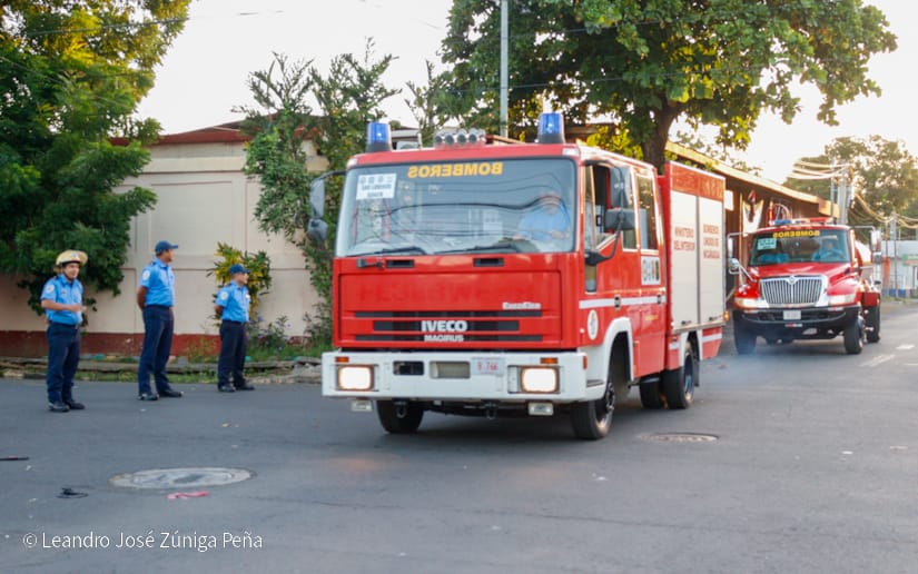 BOMBEROS-(17)