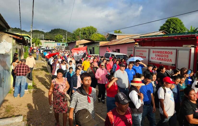 YALAGUINA-(10)