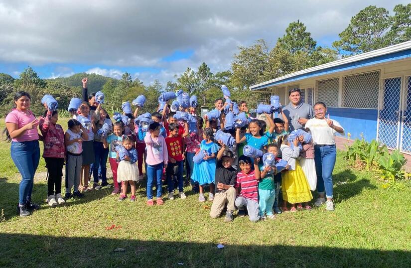 YALAGUINA-(3)