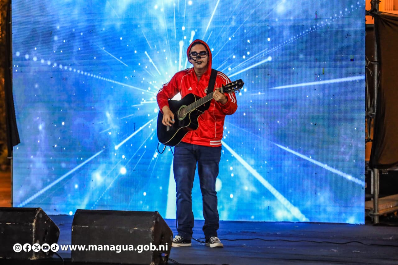 CANTANDO-(5)